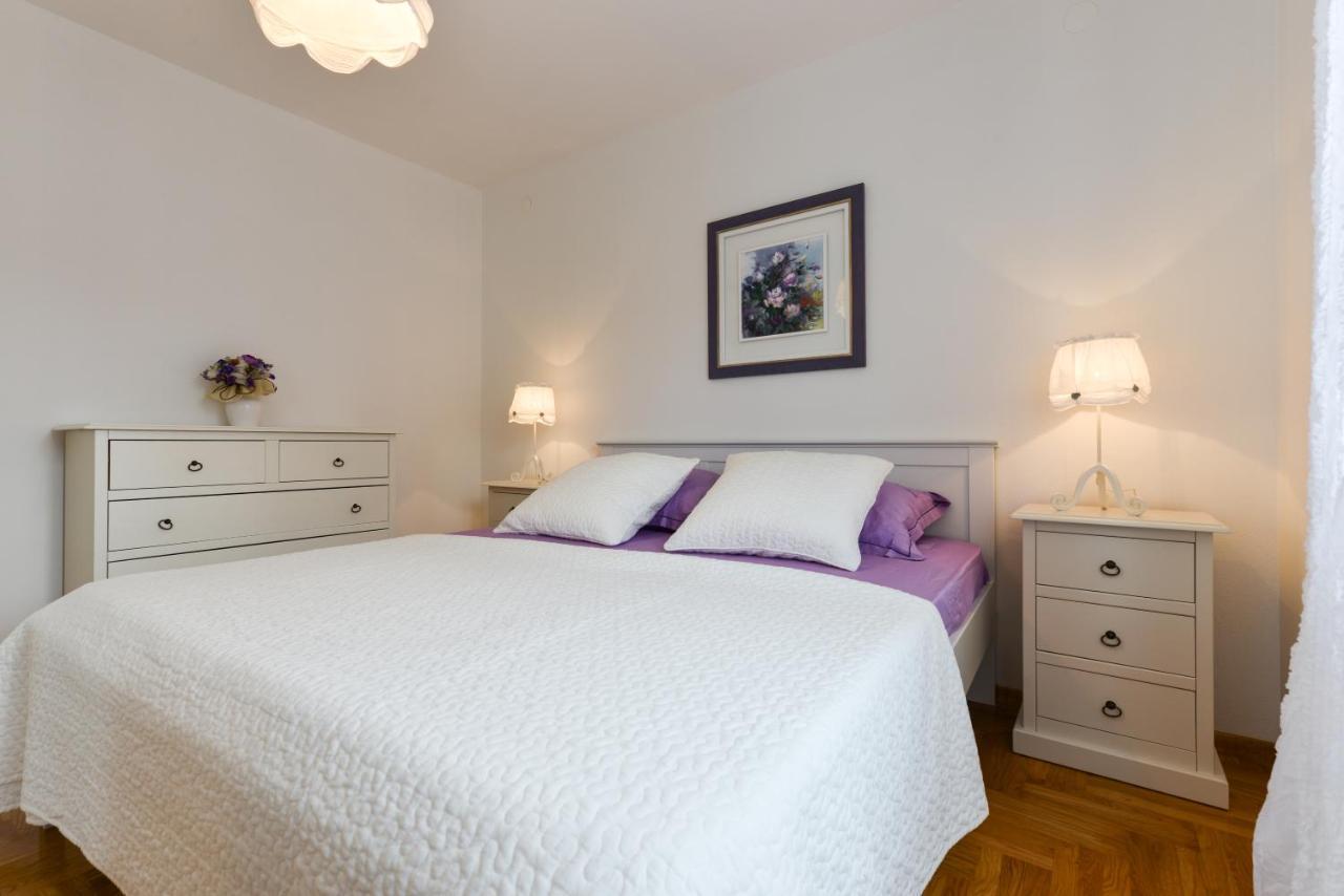 Spacious Chic Residence Zara Esterno foto