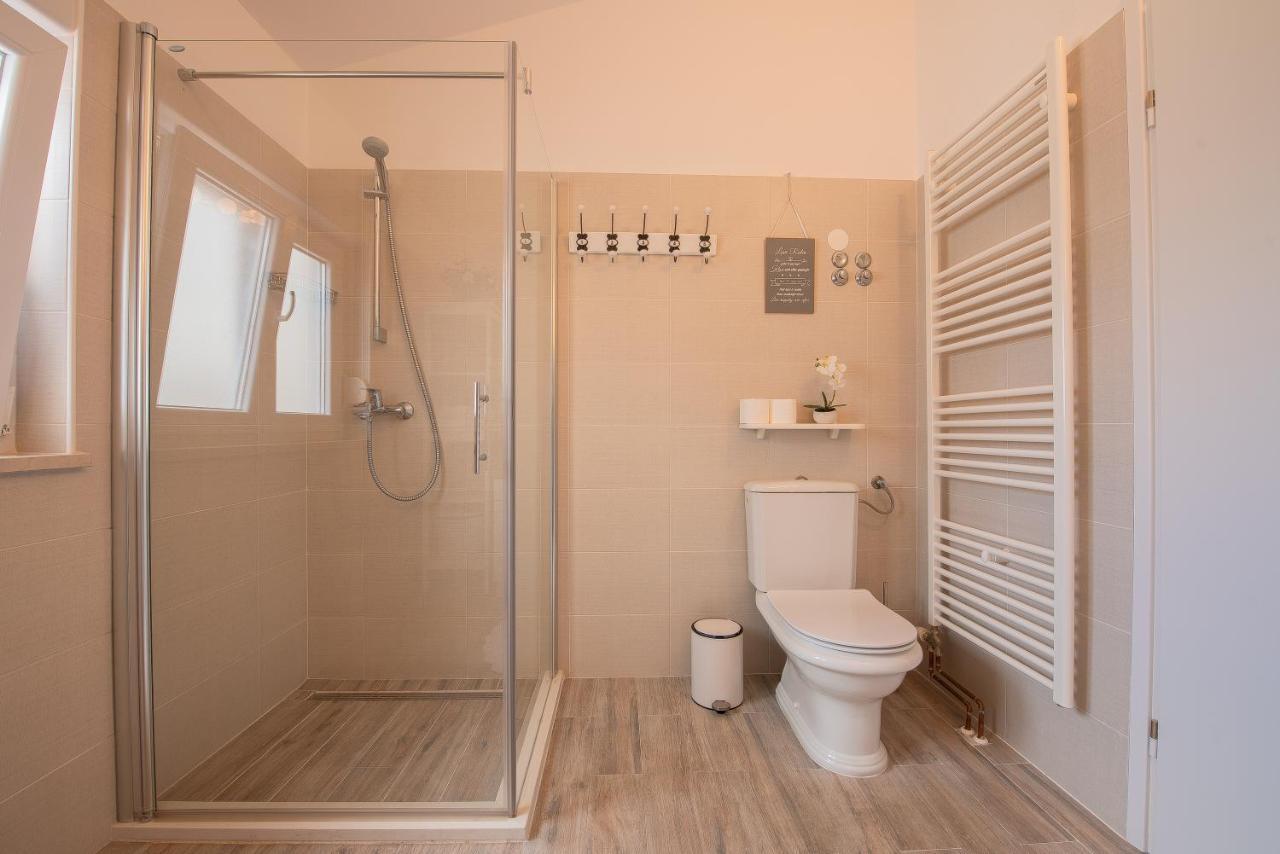 Spacious Chic Residence Zara Esterno foto