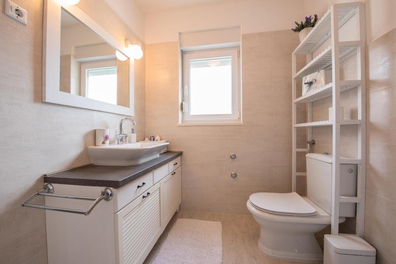 Spacious Chic Residence Zara Esterno foto