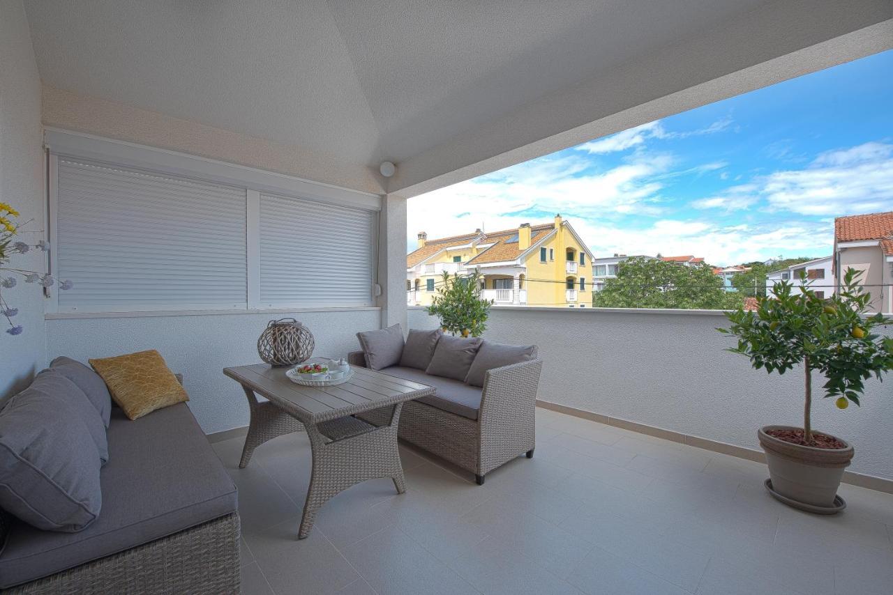 Spacious Chic Residence Zara Esterno foto