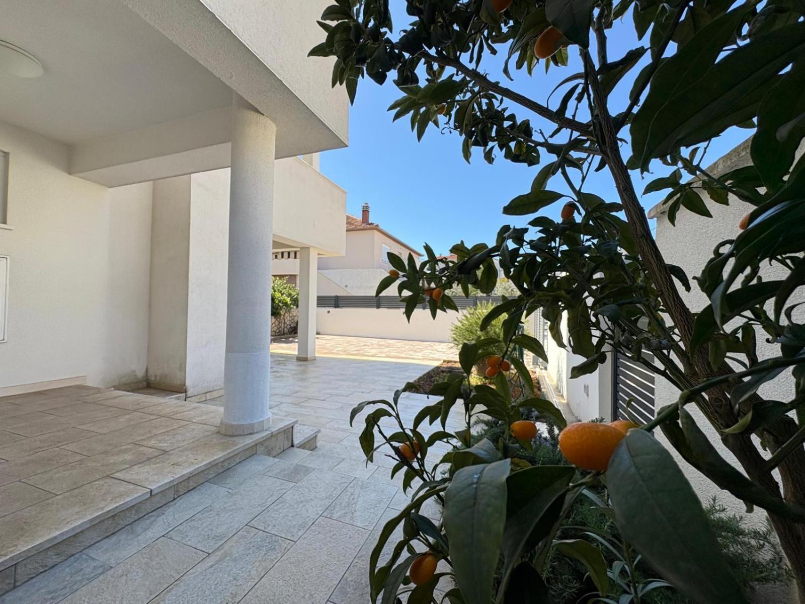 Spacious Chic Residence Zara Esterno foto